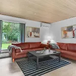 4 Bedroom In *