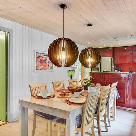 Feriehus 4 Bedroom In *