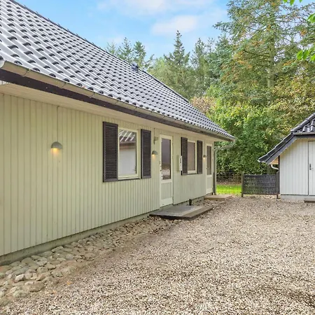 Feriehus 4 Bedroom In *